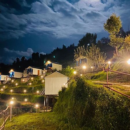 Nivriti Stays Kanatal Exteriör bild